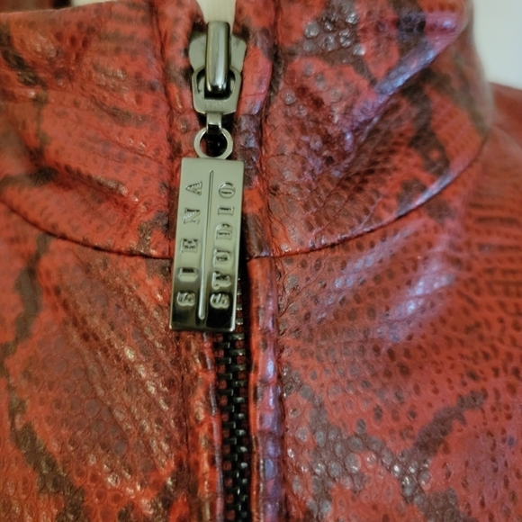 Siena Studio Red Snakeskin Paterned Leather Jacket Size Medium - Picture 2 of 11